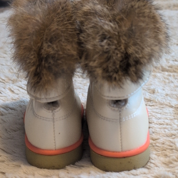 Faux Fur Trimmed White Boots - Picture 3 of 4